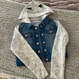 Cat & Jack sweatshirt size 6